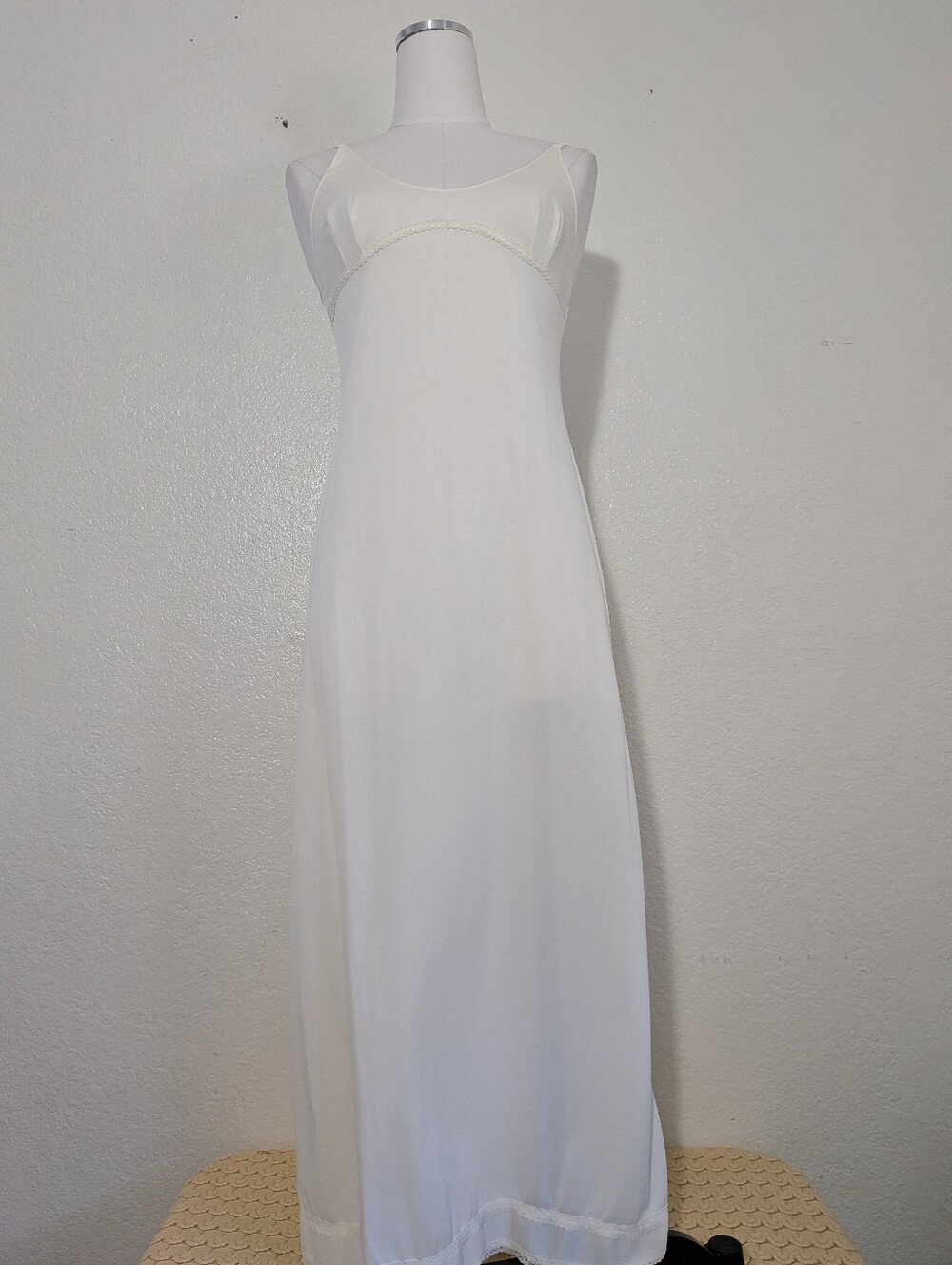 Vintage Lorraine Women's Cream Long Slip Dress with Lace Trim Size 32